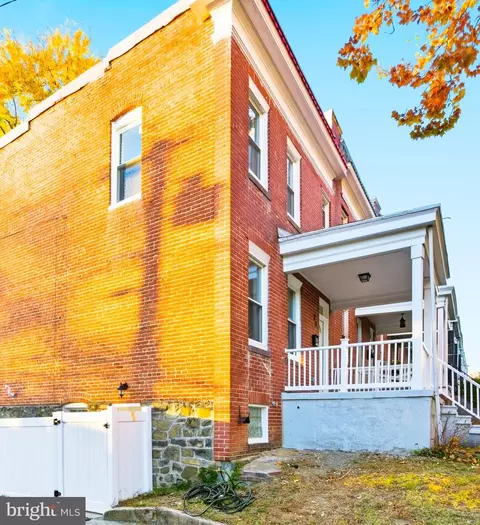 Exterior - 24 S Tremont Rd, Baltimore, MD 21229 photo 3 of 5