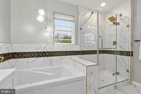 Bath - 3604 12 White Ave, Baltimore, MD 21206 photo 3 of 4