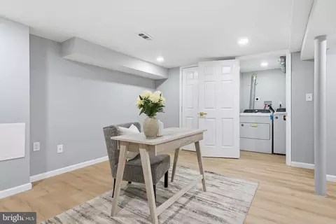 Entry Way - 3604 12 White Ave, Baltimore, MD 21206 photo 6 of 6