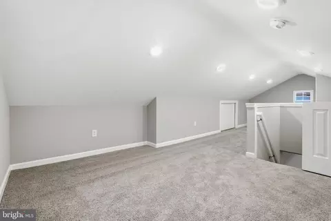 Entry Way - 3604 12 White Ave, Baltimore, MD 21206 photo 4 of 6