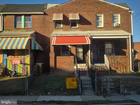 Exterior - 3302 W Franklin St, Baltimore, MD 21229 photo 1 of 2