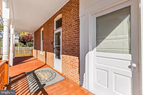 Exterior - 4111 Hamilton Ave, Baltimore, MD 21206 photo 16 of 23