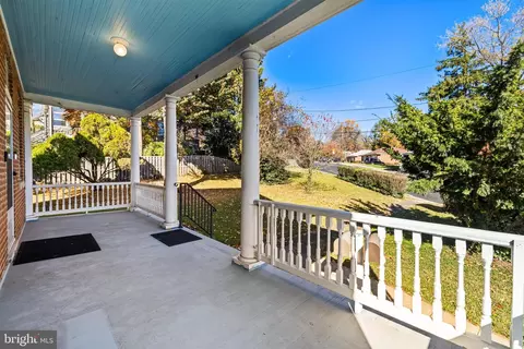 Exterior - 4111 Hamilton Ave, Baltimore, MD 21206 photo 5 of 23