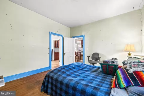 Bedroom - 4111 Hamilton Ave, Baltimore, MD 21206 photo 2 of 8