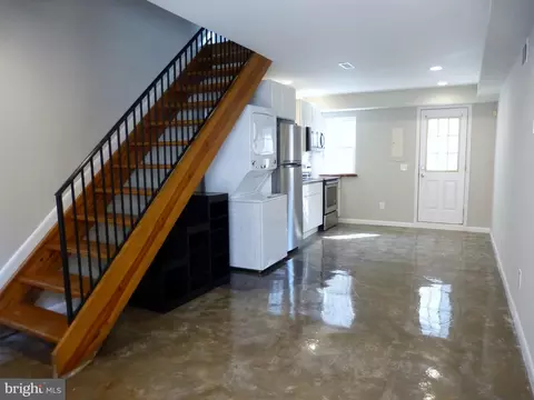3 E Kaufman Ct, Baltimore, MD 21230