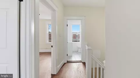 Entry Way - 3324 Cliftmont Ave, Baltimore, MD 21213 photo 10 of 14