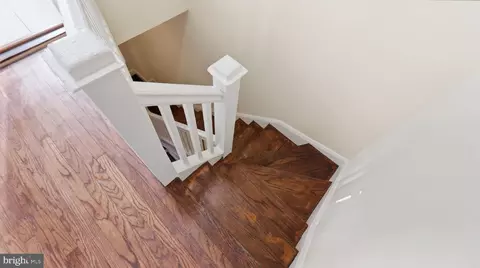 Entry Way - 3324 Cliftmont Ave, Baltimore, MD 21213 photo 8 of 14