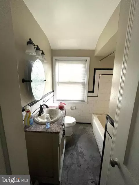 Bath - 1312 E Cold Spring Ln, Baltimore, MD 21239 photo 1 of 1