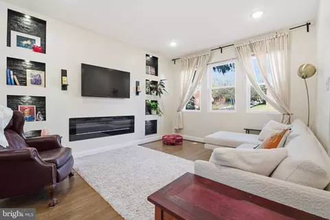 3901 Biddison Ln, Baltimore, MD 21206 photo 4