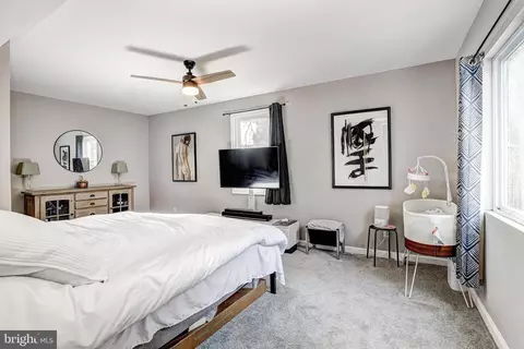 Bedroom - 1407 Redfern Ave, Baltimore, MD 21211 photo 3 of 5