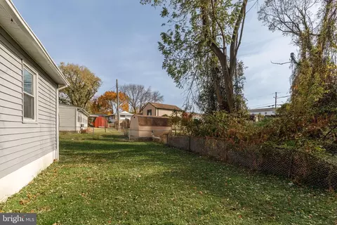 Exterior - 1407 Redfern Ave, Baltimore, MD 21211 photo 2 of 3