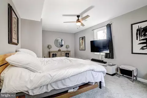 Bedroom - 1407 Redfern Ave, Baltimore, MD 21211 photo 4 of 5