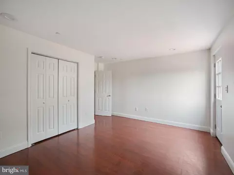 Bedroom - 1705 E Chase St, Baltimore, MD 21213 photo 6 of 8