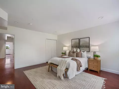 Bedroom - 1705 E Chase St, Baltimore, MD 21213 photo 2 of 8