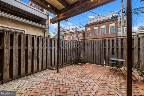 Exterior - 1117 William St, Baltimore, MD 21230 photo 2 of 8