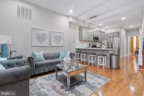 2234 E Chase St, Baltimore, MD 21213 photo 1