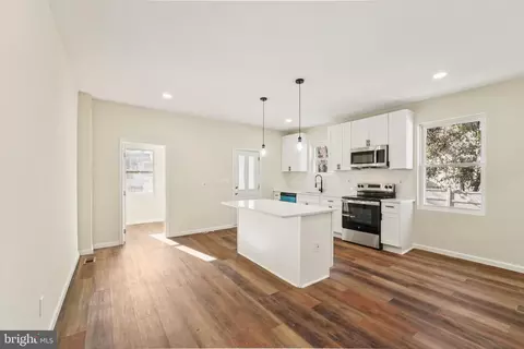 Entry Way - 3603 Springdale Ave, Baltimore, MD 21216 photo 2 of 7