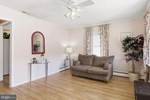 Living - 5402 Creston Ave, Baltimore, MD 21214 photo 1 of 1