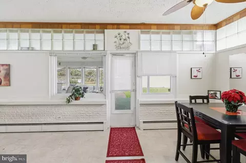 Entry Way - 5402 Creston Ave, Baltimore, MD 21214 photo 2 of 2