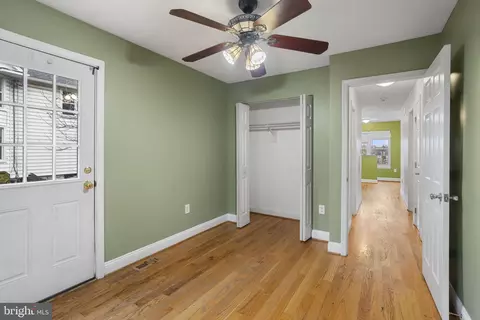 Entry Way - 1920 Maudlin Ave, Baltimore, MD 21230 photo 4 of 6