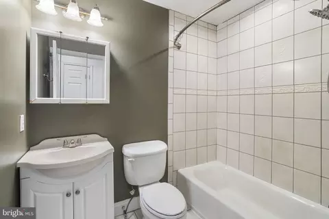 Bath - 1920 Maudlin Ave, Baltimore, MD 21230 photo 1 of 1