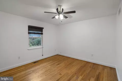 Bedroom - 1920 Maudlin Ave, Baltimore, MD 21230 photo 5 of 8