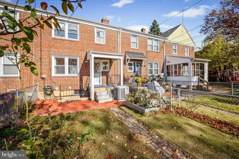 Exterior - 1027 Evesham Ave, Baltimore, MD 21212 photo 5 of 7