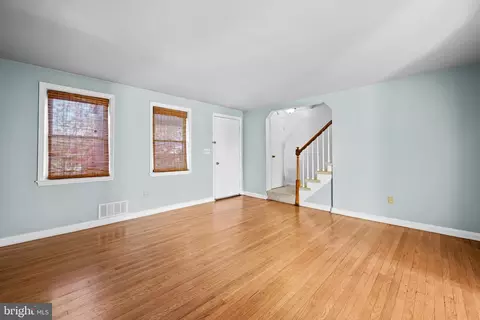 Living - 1027 Evesham Ave, Baltimore, MD 21212 photo 1 of 3