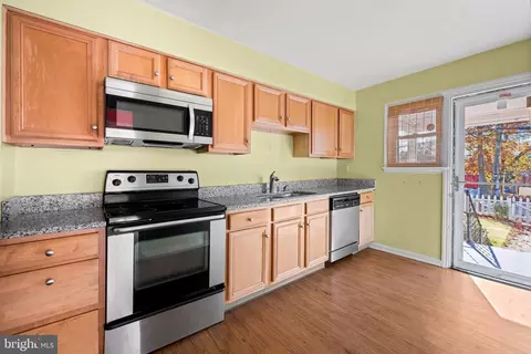 Kitchen - 1027 Evesham Ave, Baltimore, MD 21212 photo 1 of 4
