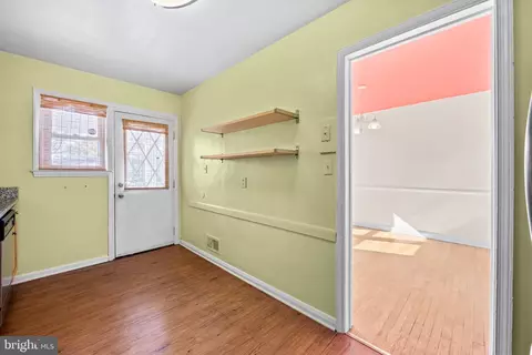Entry Way - 1027 Evesham Ave, Baltimore, MD 21212 photo 1 of 3