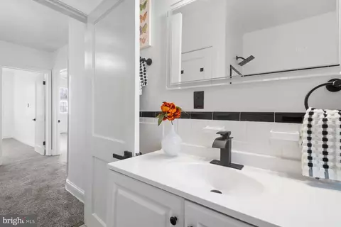 Bath - 1647 Northwick Rd, Baltimore, MD 21218 photo 2 of 4