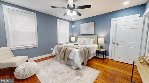 Bedroom - 1912 E Pratt St, Baltimore, MD 21231 photo 1 of 2