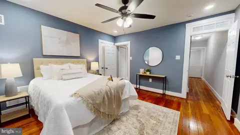 Bedroom - 1912 E Pratt St, Baltimore, MD 21231 photo 2 of 2