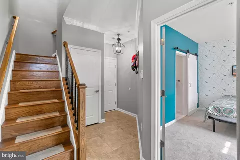 Entry Way - 1338 Lowman St, Baltimore, MD 21230 photo 1 of 8
