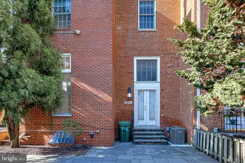 Exterior - 815 S Sharp St, Baltimore, MD 21230 photo 5 of 6