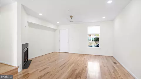 Living - 4611 Dillon St, Baltimore, MD 21224 photo 1 of 2