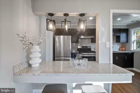 Kitchen - 4801 Sinclair Ln, Baltimore, MD 21206 photo 1 of 3