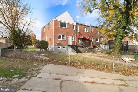 Exterior - 4801 Sinclair Ln, Baltimore, MD 21206 photo 2 of 2