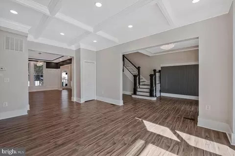 Entry Way - 2308 Harlem Ave, Baltimore, MD 21216 photo 2 of 4