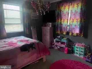 Bedroom - 4220 Hamilton Ave, Baltimore, MD 21206 photo 2 of 2