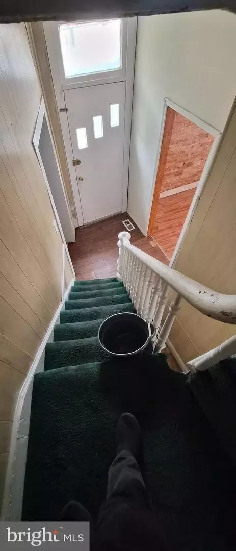 Entry Way - 1106 E Biddle St, Baltimore, MD 21202 photo 4 of 16