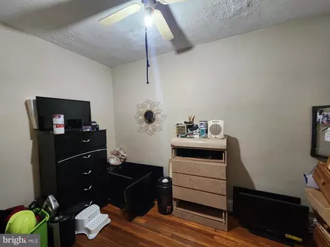 Bedroom - 2911 Mcelderry St, Baltimore, MD 21205 photo 2 of 2