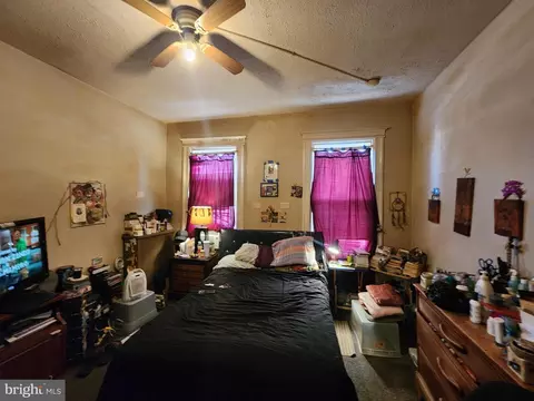 Bedroom - 2911 Mcelderry St, Baltimore, MD 21205 photo 1 of 2
