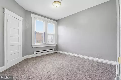 Bedroom - 5 S Wickham Rd, Baltimore, MD 21229 photo 1 of 2