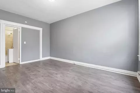 Living - 5 S Wickham Rd, Baltimore, MD 21229 photo 3 of 3