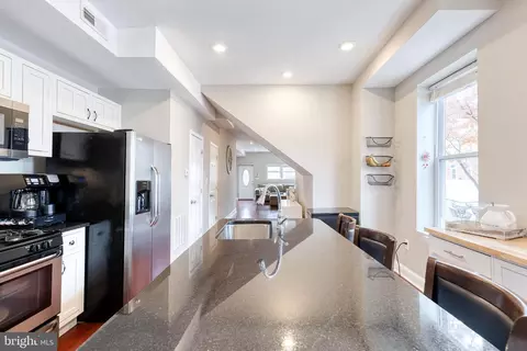 Entry Way - 542 S Lehigh St, Baltimore, MD 21224 photo 6 of 6