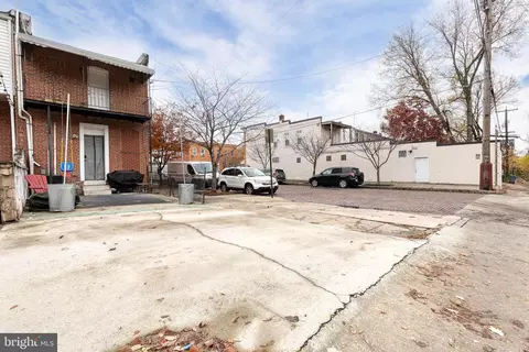 Exterior - 542 S Lehigh St, Baltimore, MD 21224 photo 4 of 4