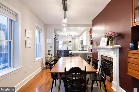 Dining - 1509 S Charles St, Baltimore, MD 21230 photo 2 of 3