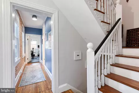 Entry Way - 1509 S Charles St, Baltimore, MD 21230 photo 5 of 6
