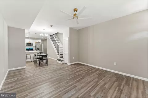 Entry Way - 602 Denison St, Baltimore, MD 21229 photo 3 of 3